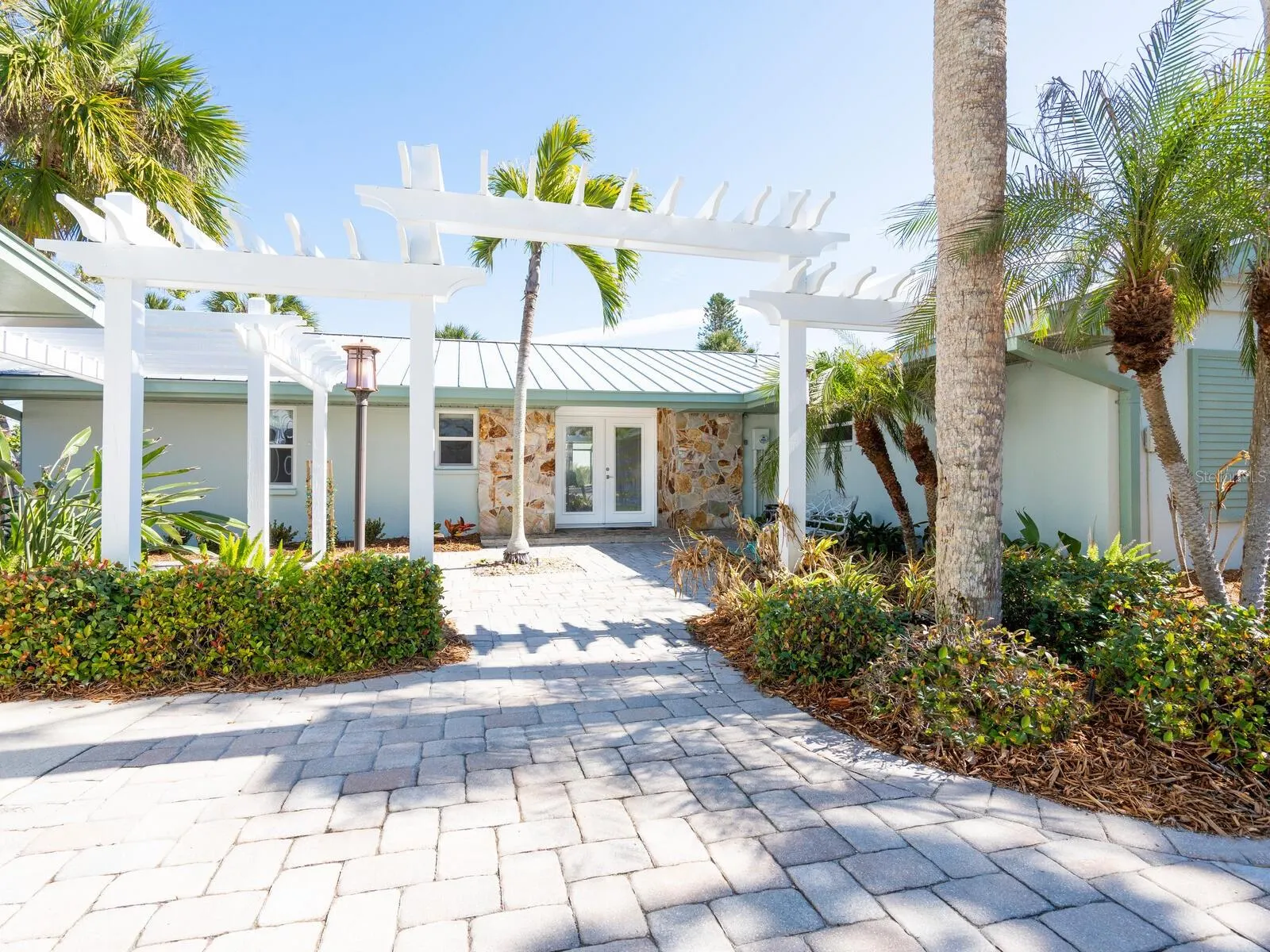 18 N CASEY KEY RD