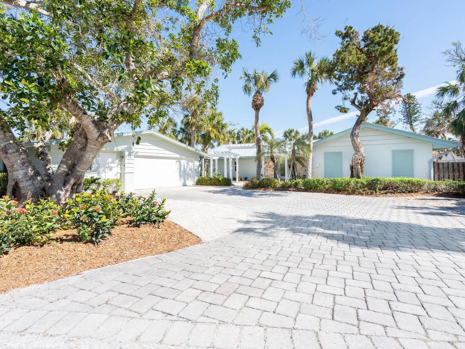 18 N CASEY KEY RD
