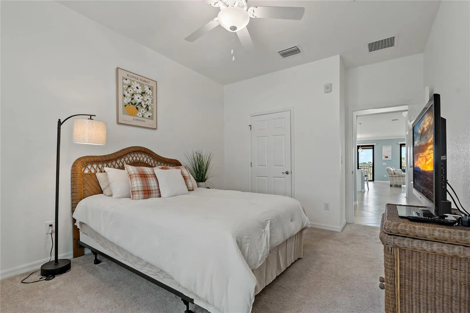 23189 BANBURY WAY #203, #203