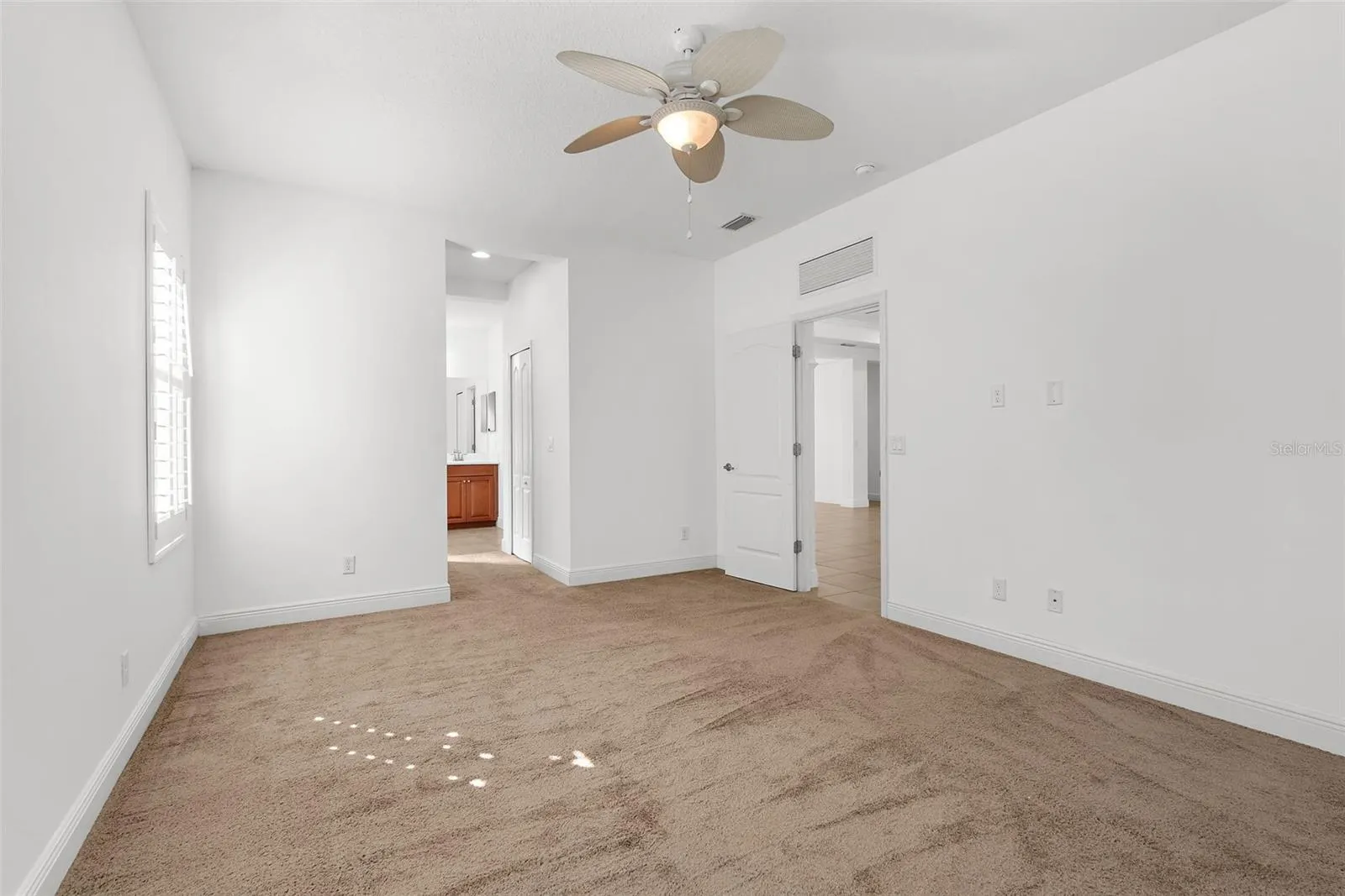 11603 GRAMERCY PARK AVE
