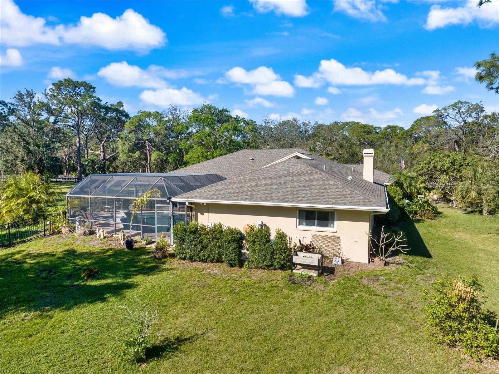 201 EAGLENOOK WAY