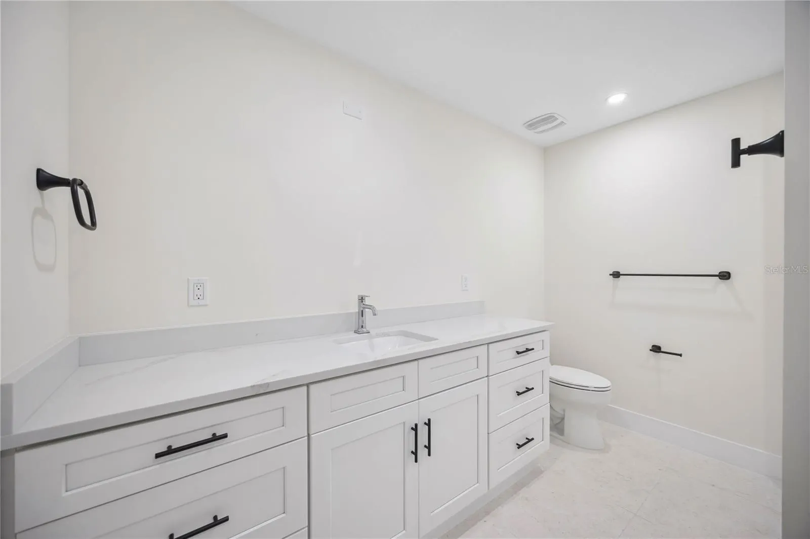 280 HIDDEN BAY DR #202, #202