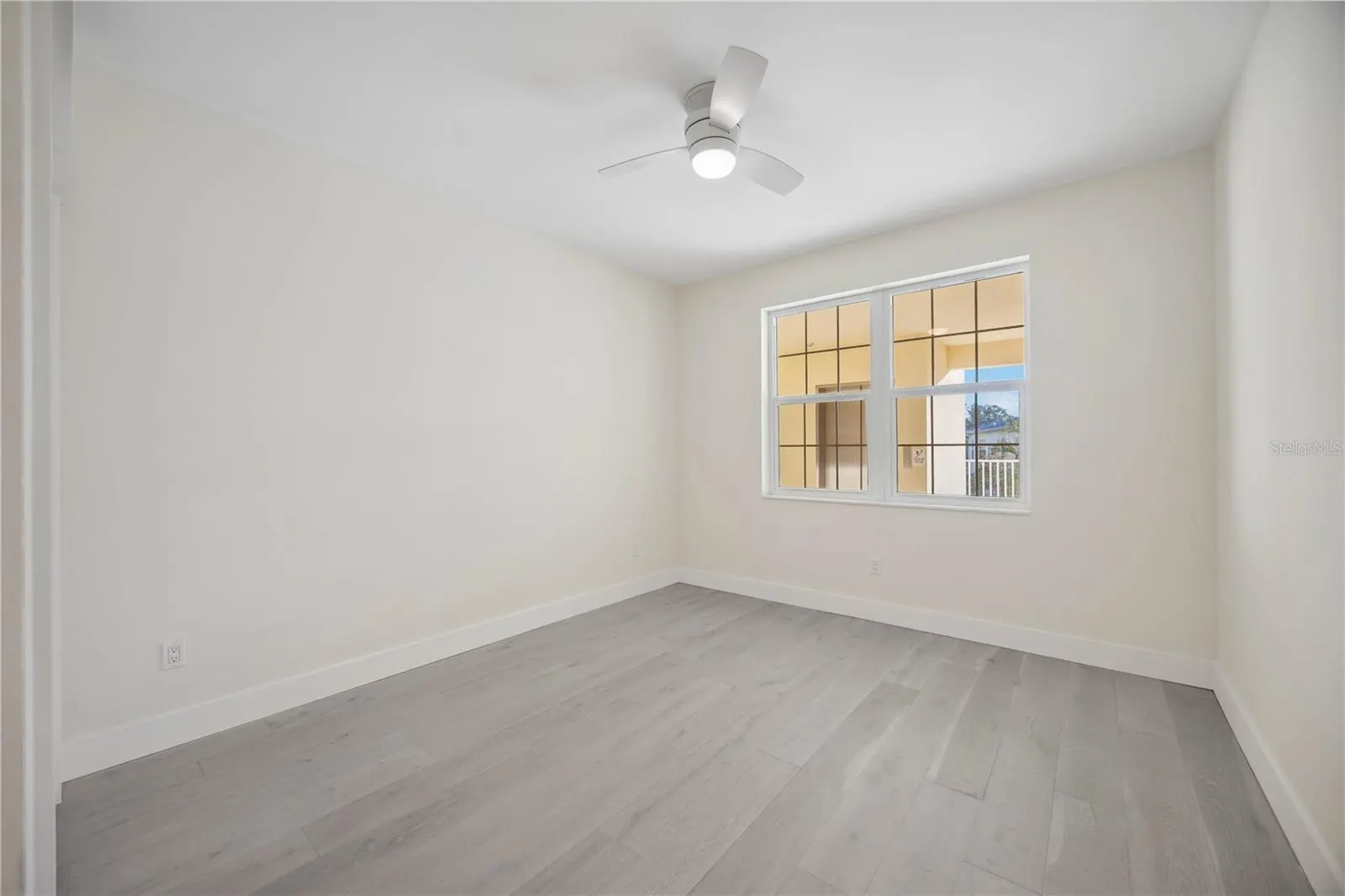 280 HIDDEN BAY DR #202, #202