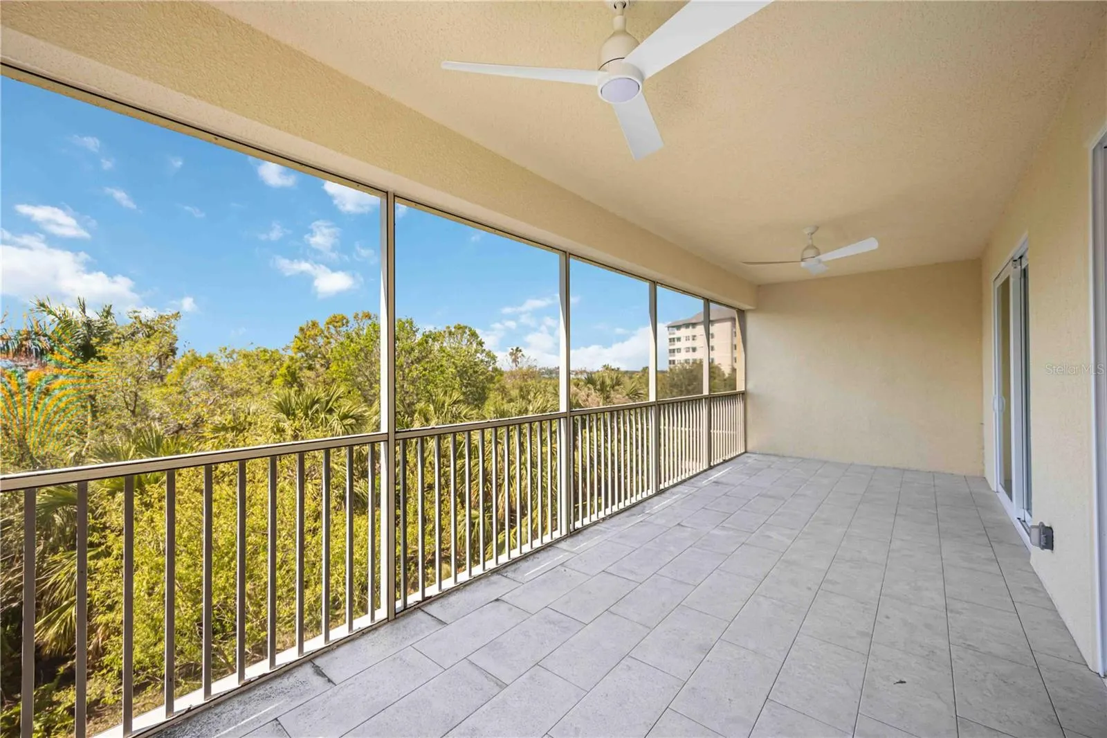 280 HIDDEN BAY DR #202, #202