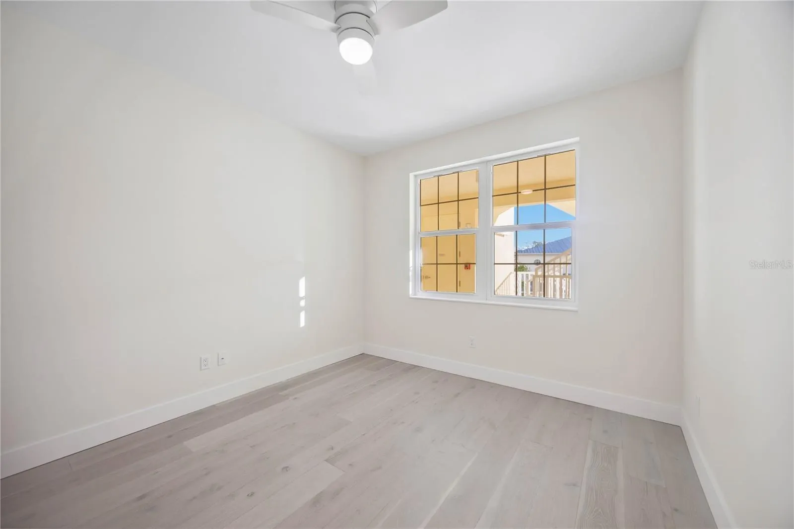 280 HIDDEN BAY DR #202, #202