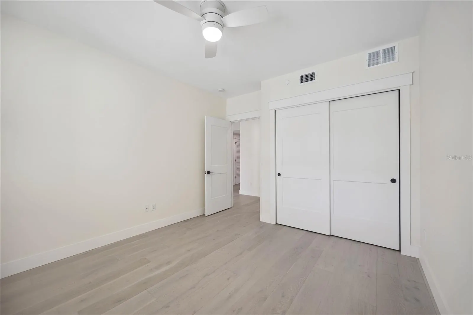 280 HIDDEN BAY DR #202, #202