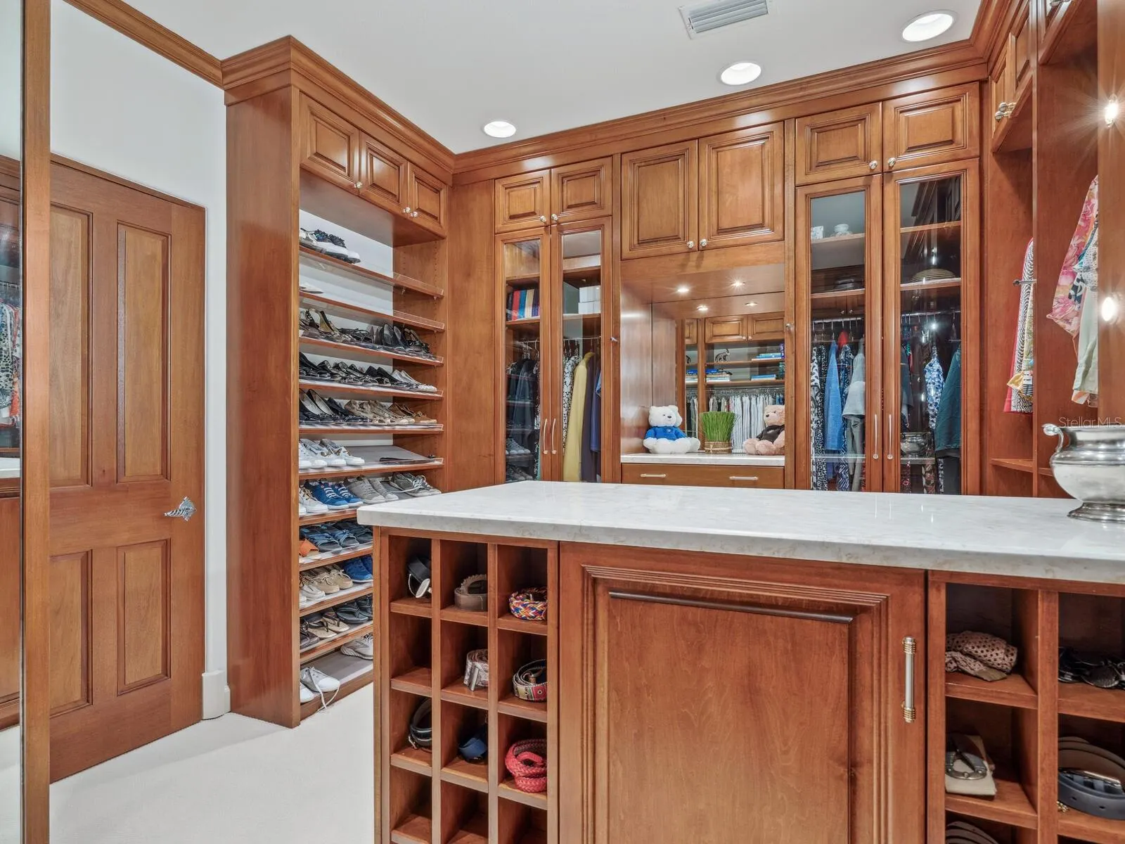 1216 N CASEY KEY RD