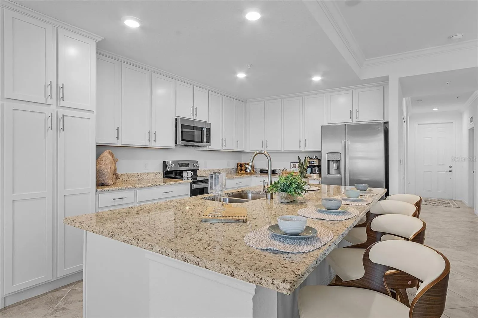 14061 HERITAGE LANDING BLVD #412, #412