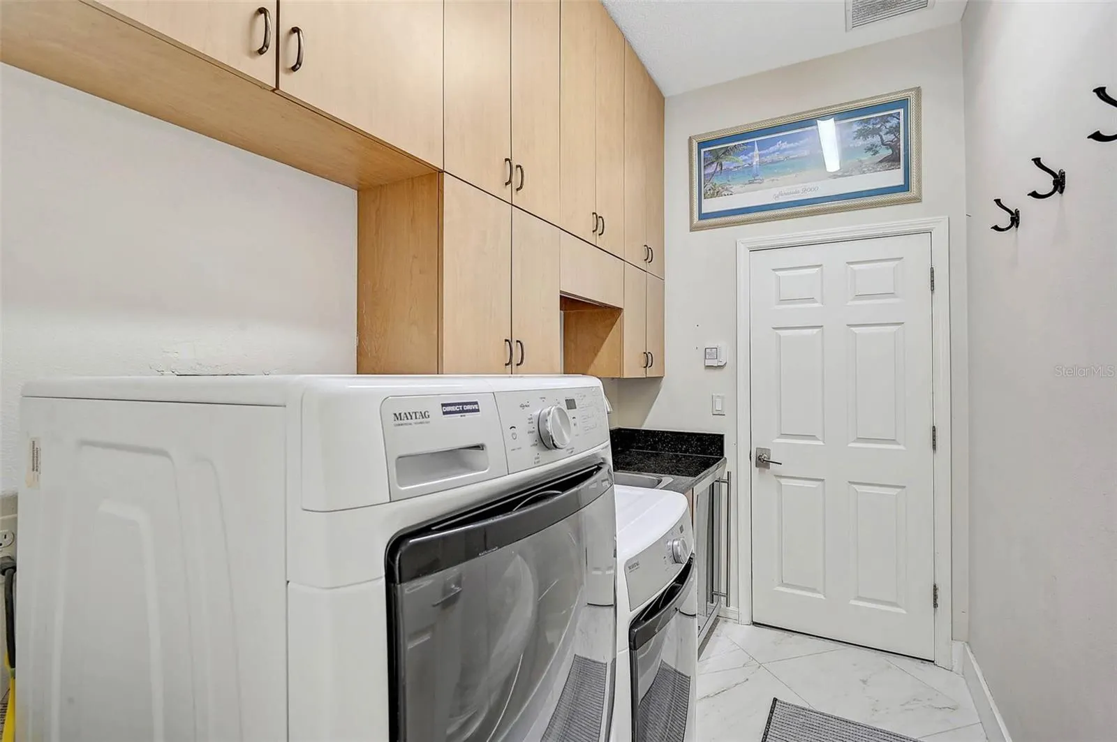 13 BAYHEAD LN