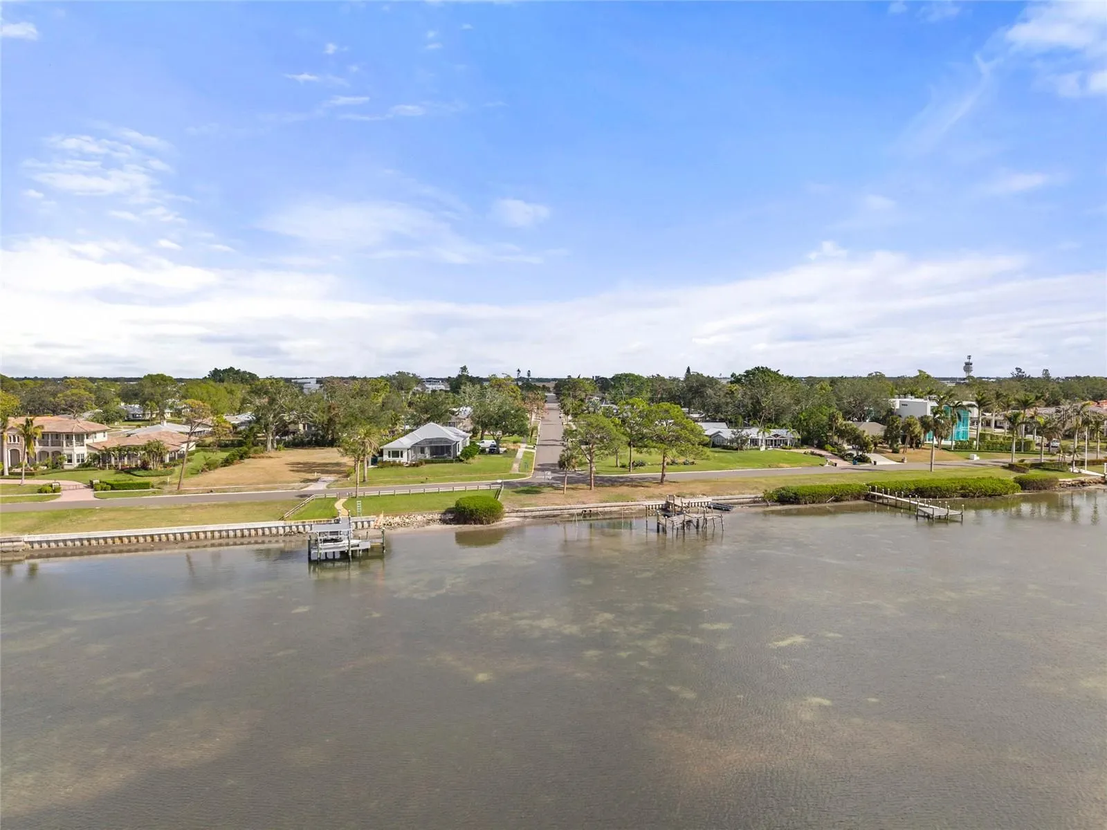 346 SUWANEE AVE
