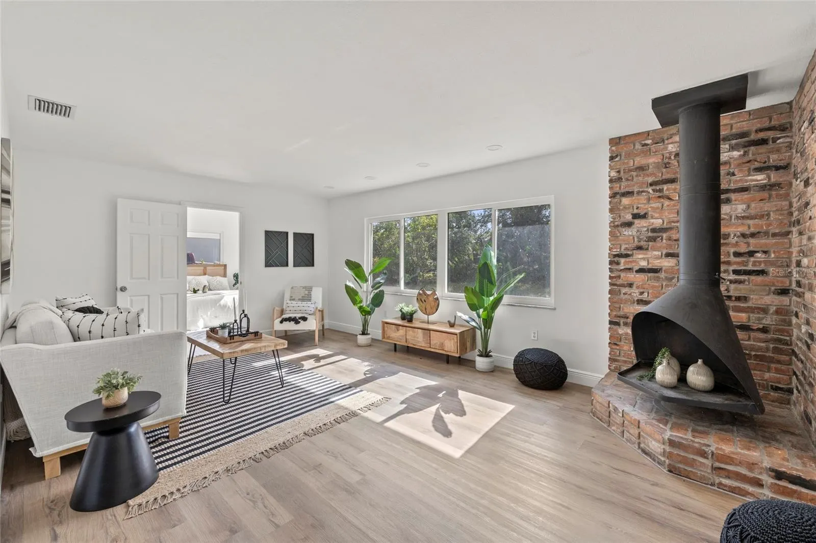 346 SUWANEE AVE