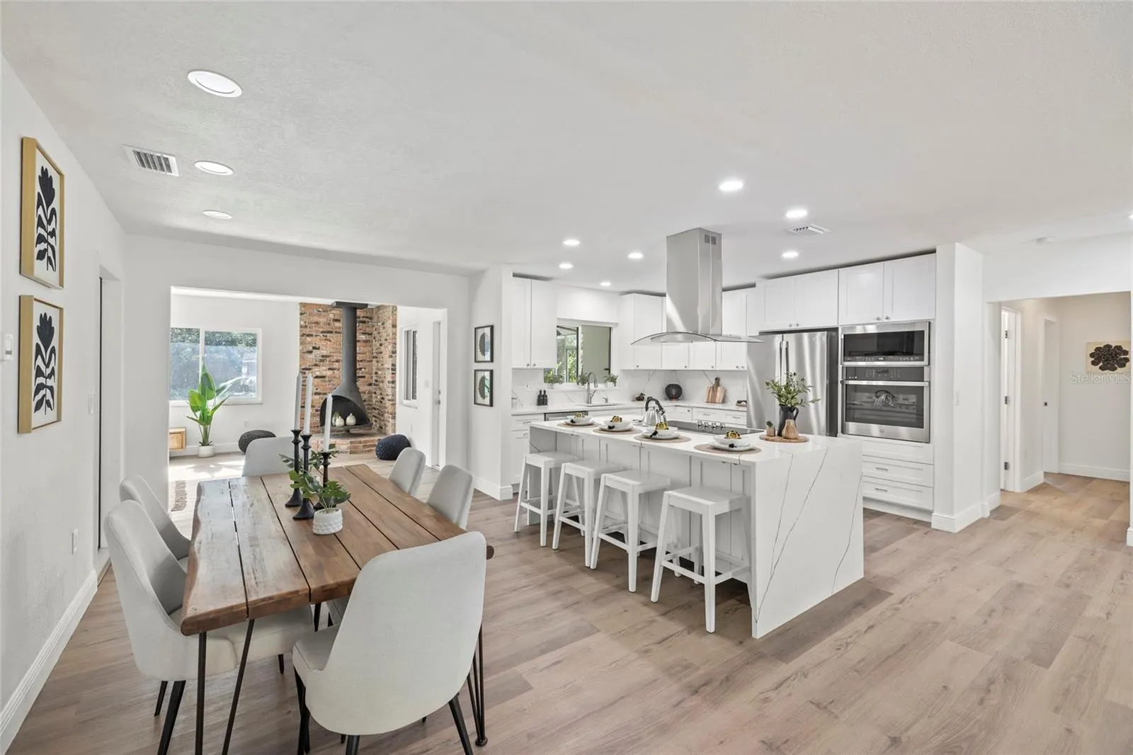 346 SUWANEE AVE
