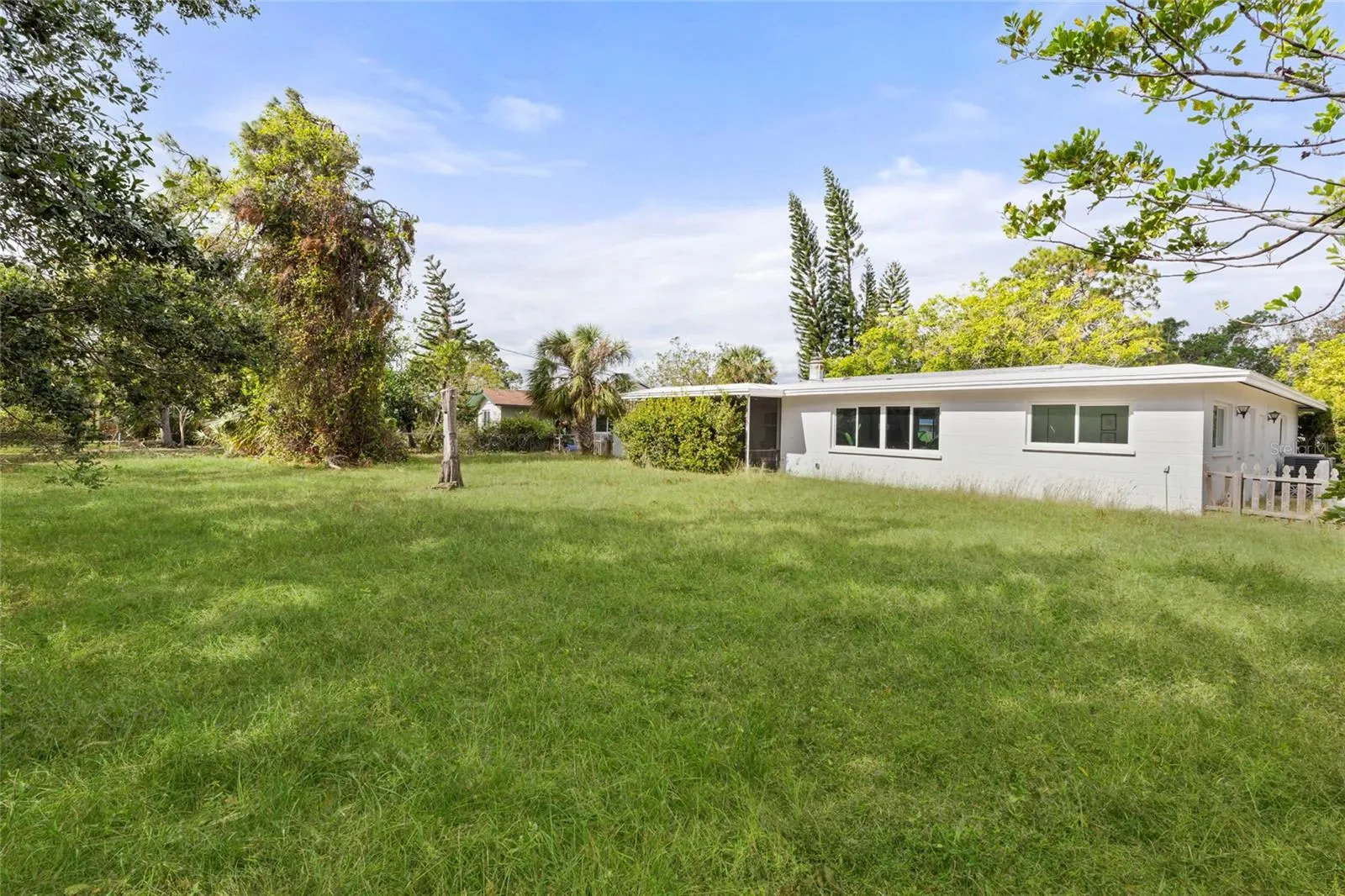 346 SUWANEE AVE