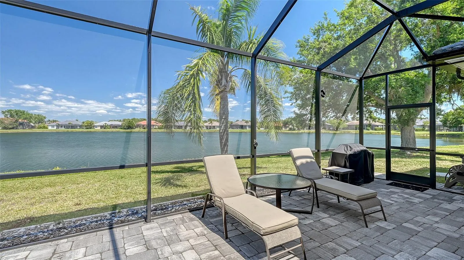 1085 MALLARD MARSH DR