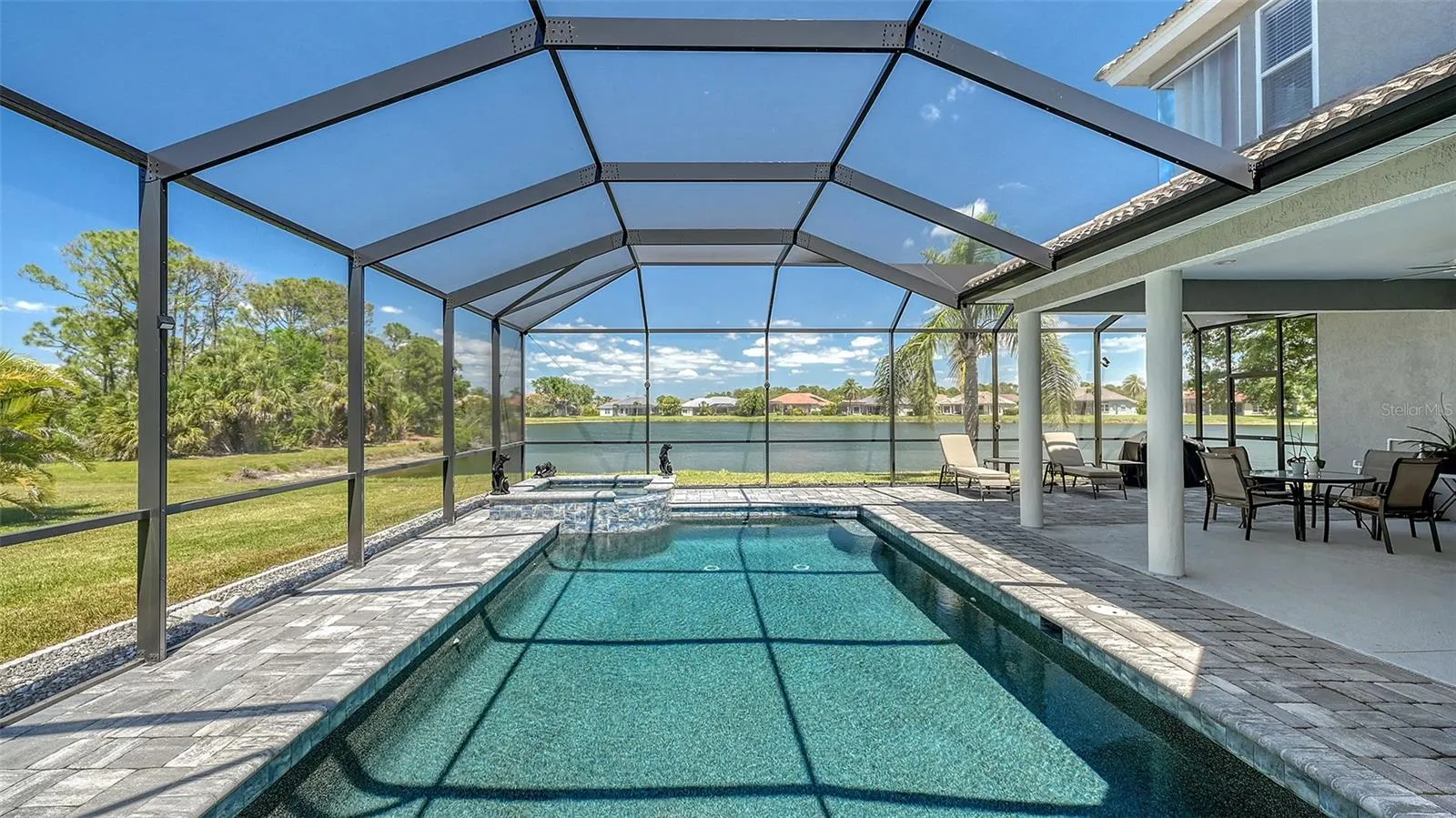 1085 MALLARD MARSH DR