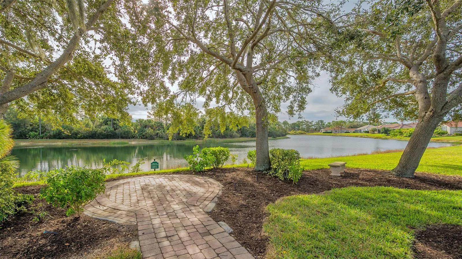 1085 MALLARD MARSH DR