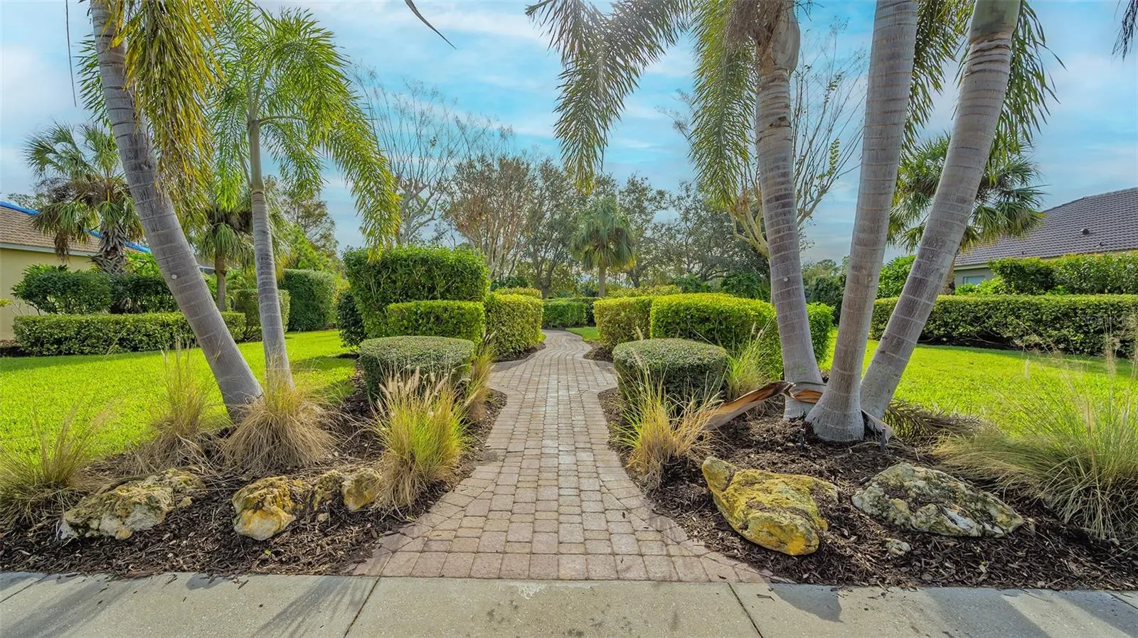 1085 MALLARD MARSH DR