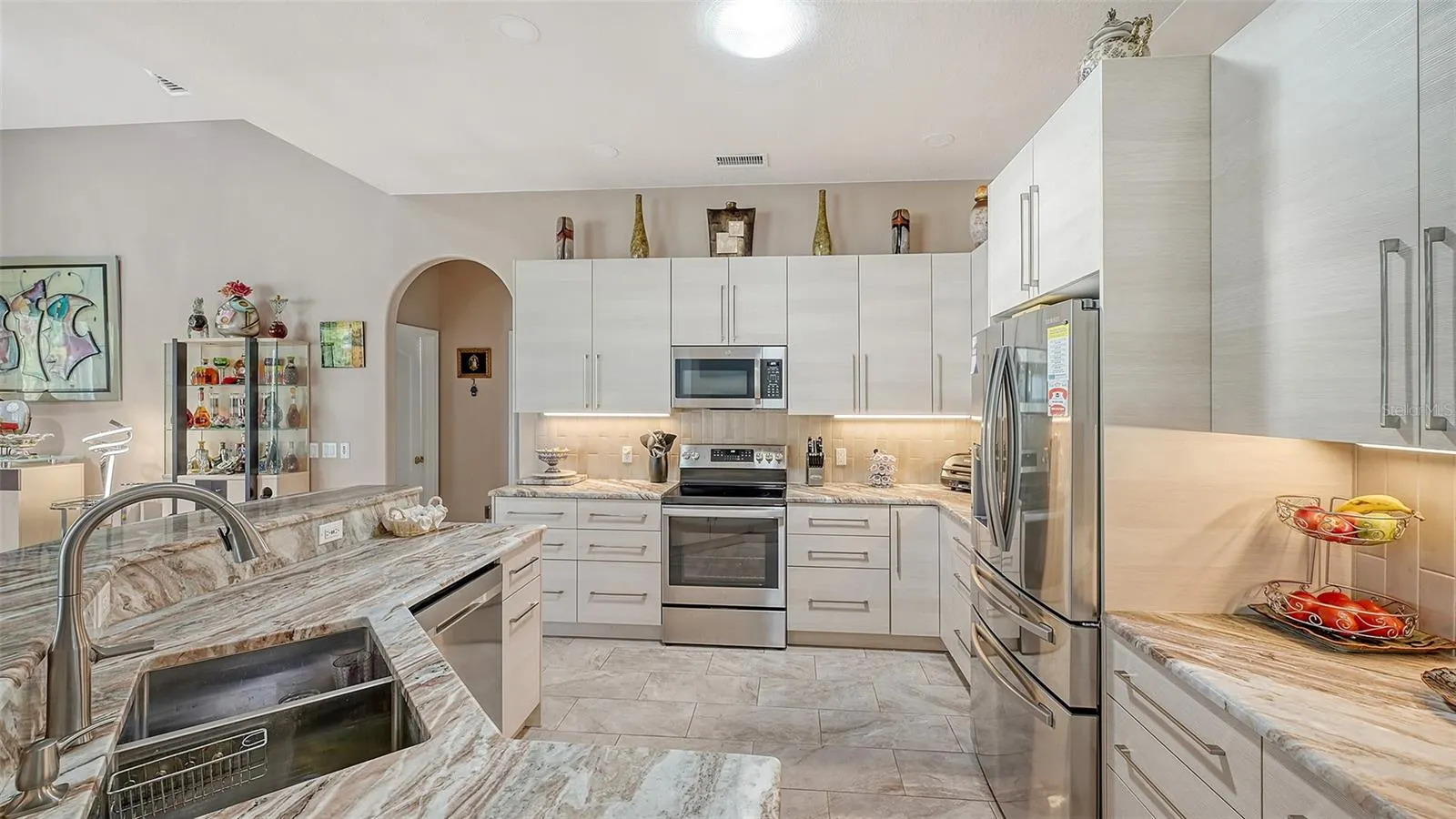 1085 MALLARD MARSH DR