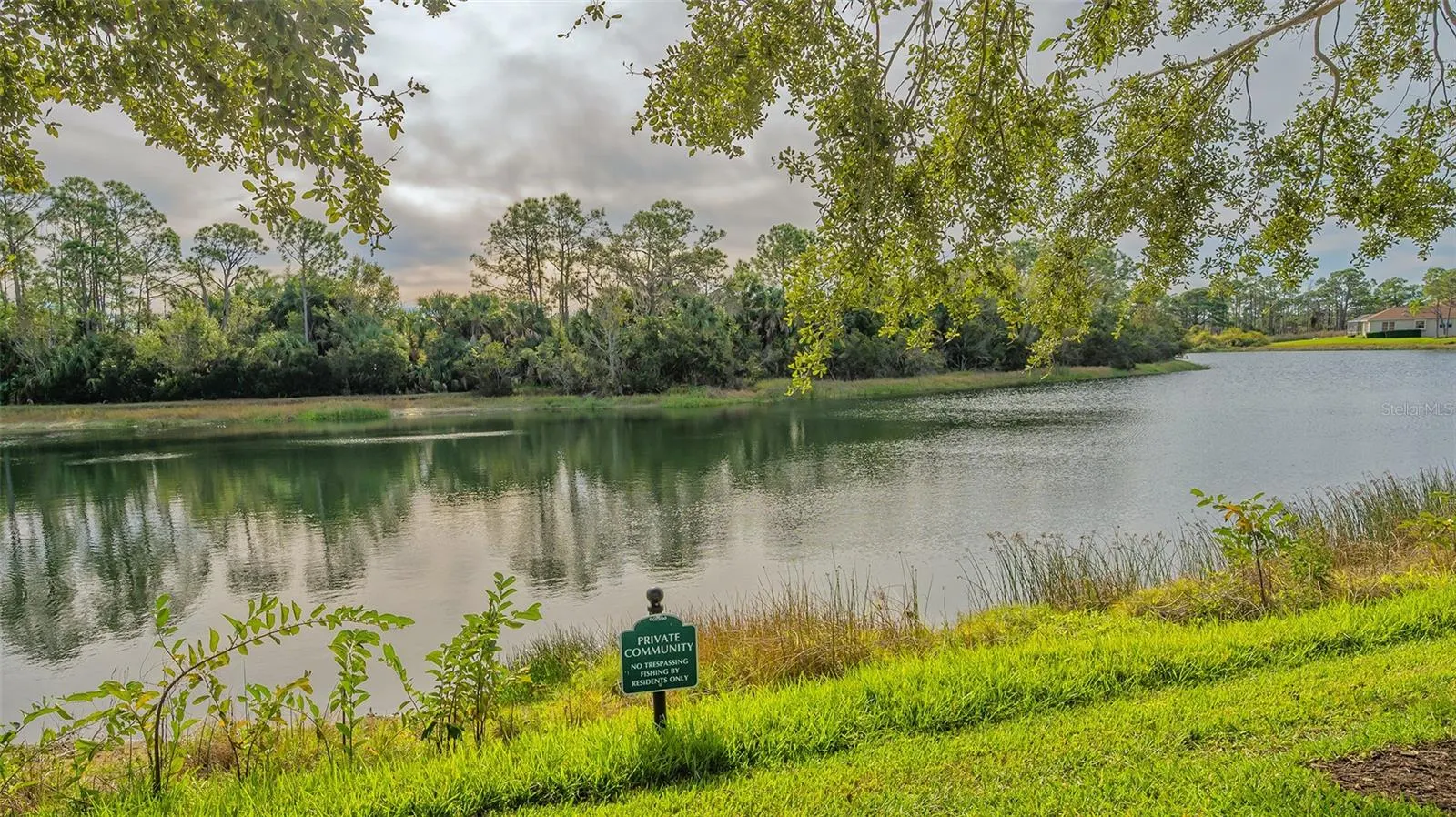 1085 MALLARD MARSH DR