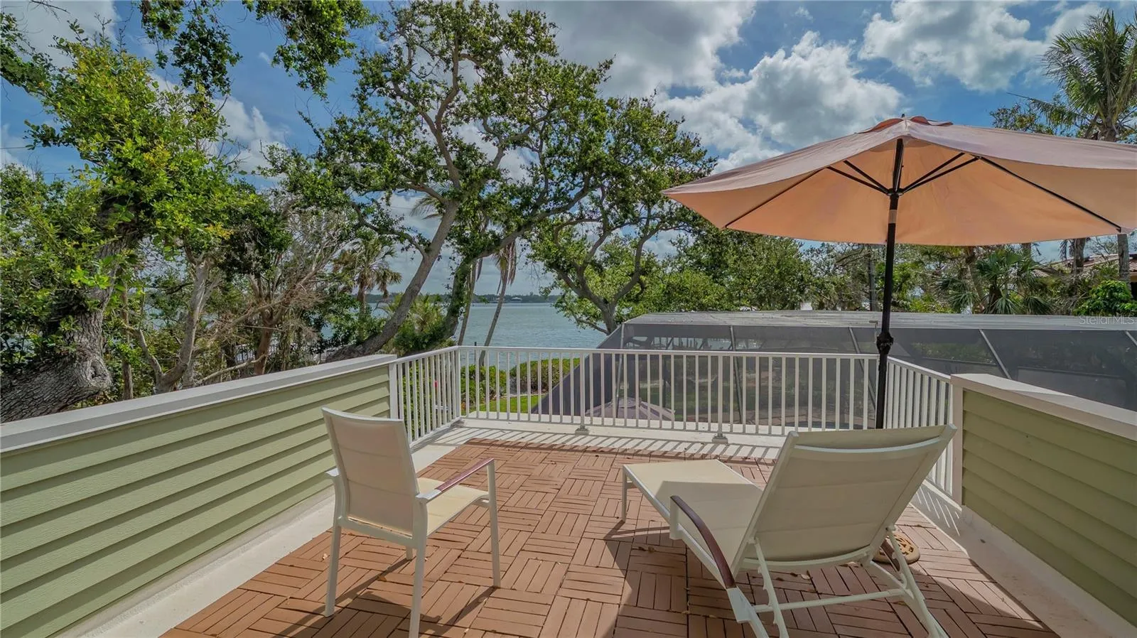 1042 N CASEY KEY RD