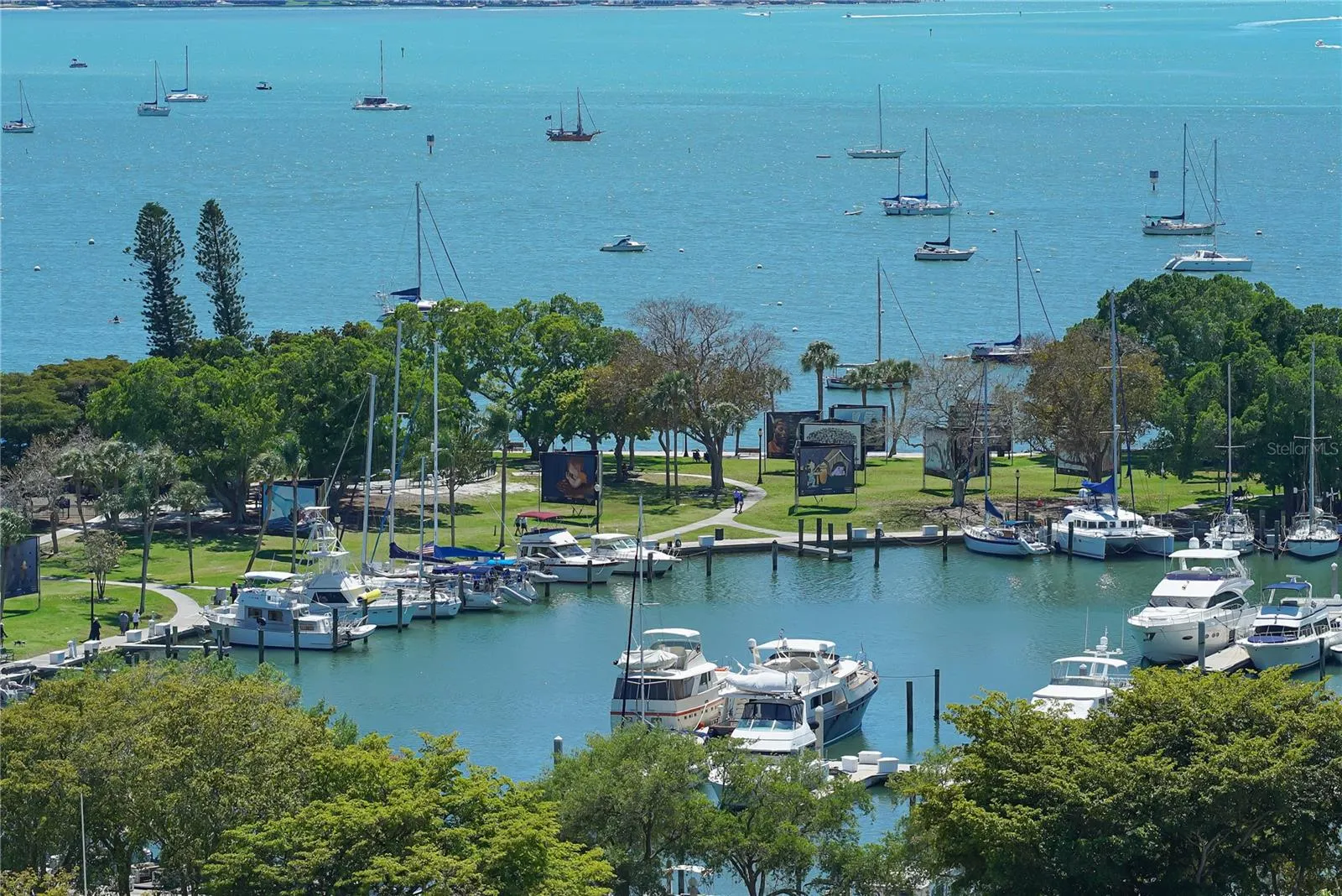 1042 N CASEY KEY RD