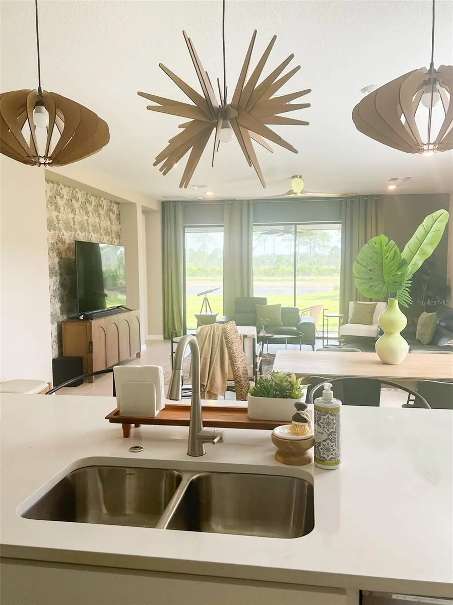 5684 BLUE REEF PLACE