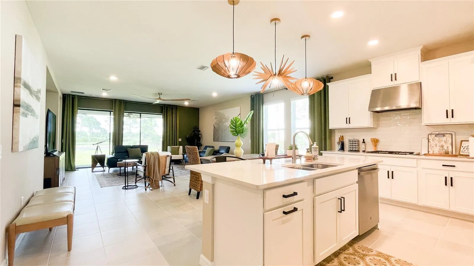 5684 BLUE REEF PLACE