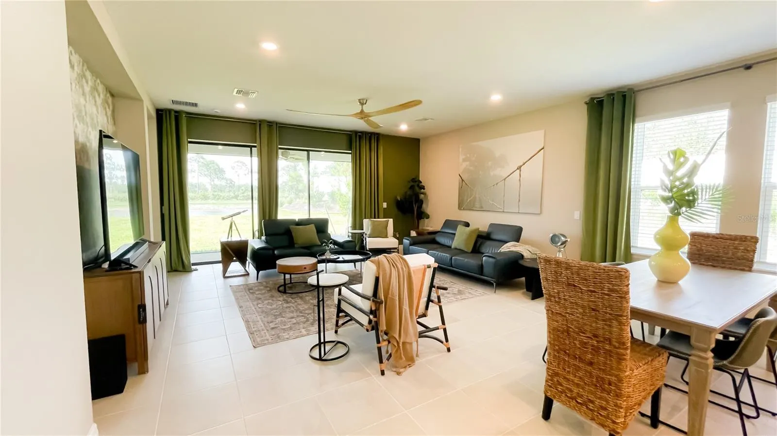 5684 BLUE REEF PLACE