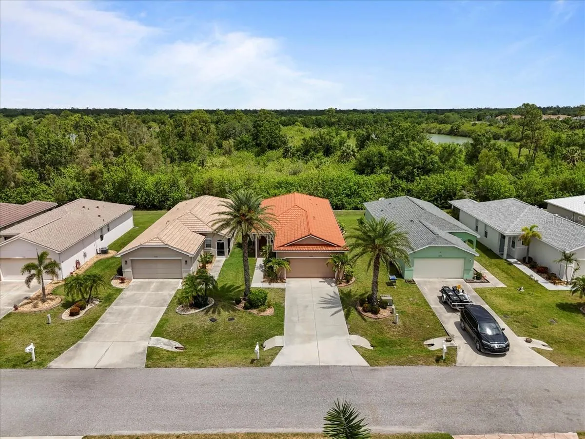 13180 SW PEMBROKE CIR N