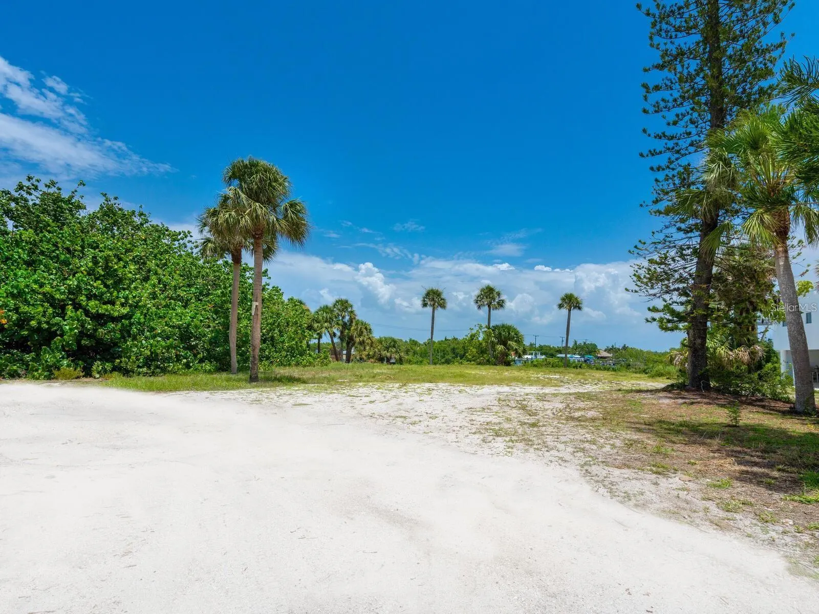 4020 CASEY KEY RD