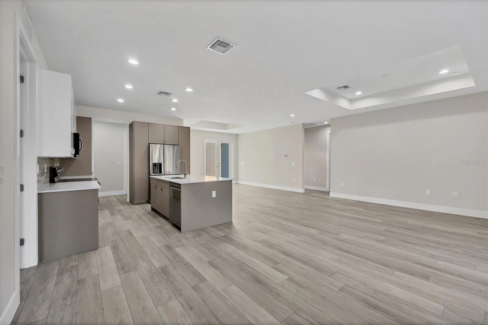 2258 MARGARET LN