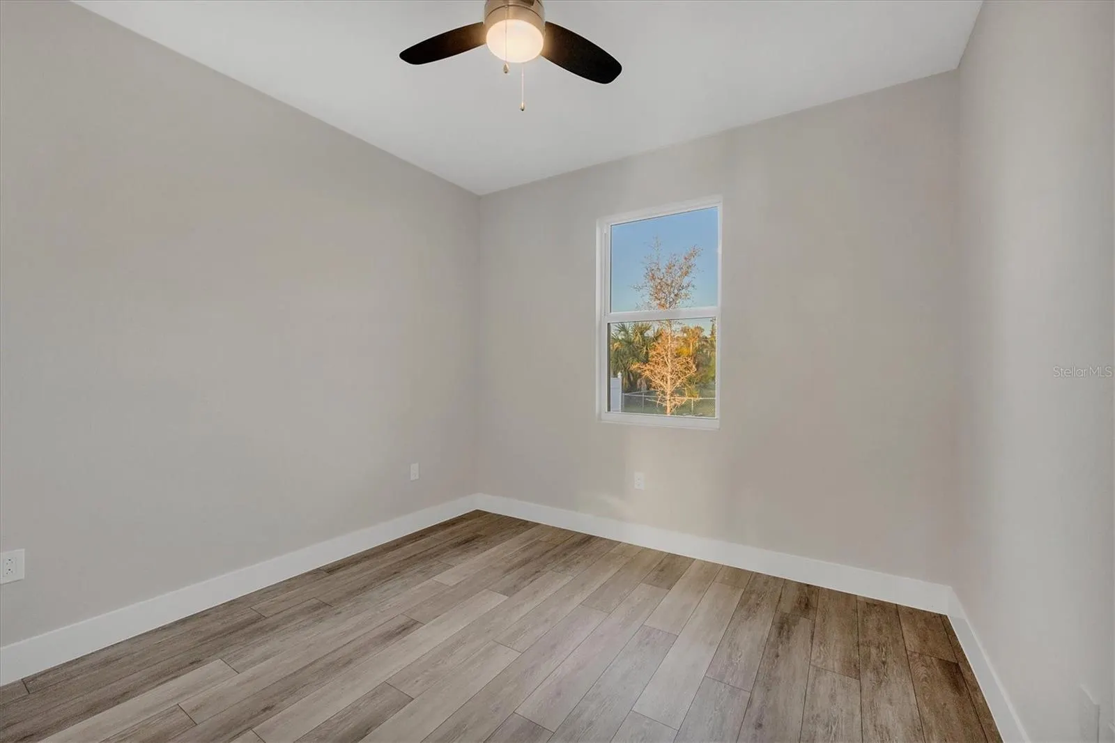 2258 MARGARET LN