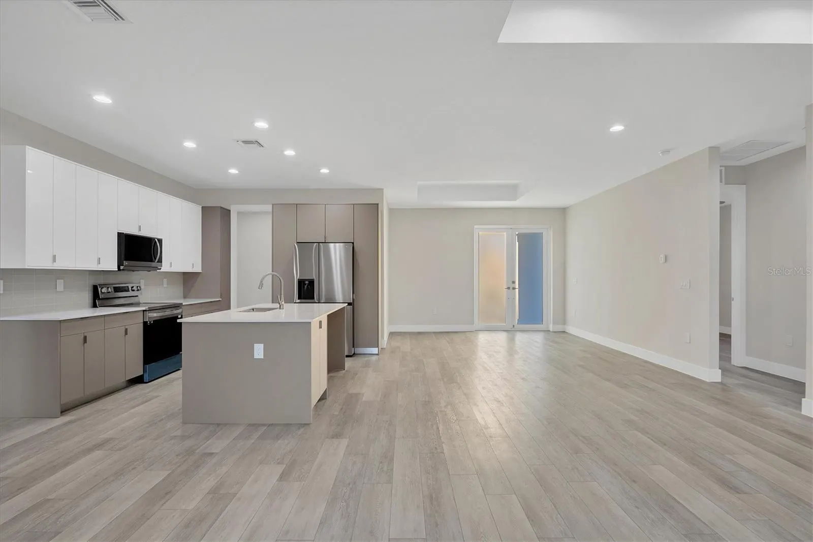 2258 MARGARET LN