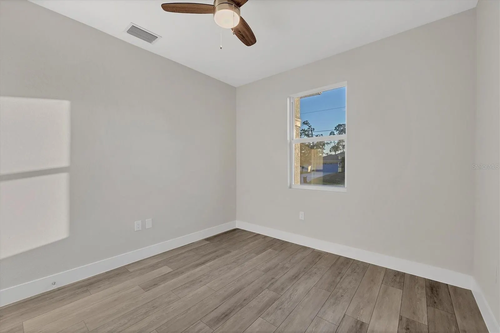 2258 MARGARET LN