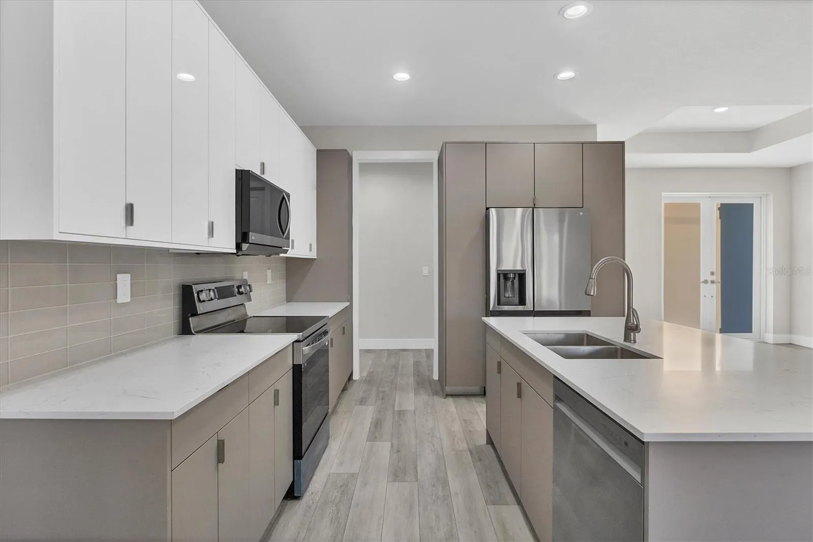 2258 MARGARET LN