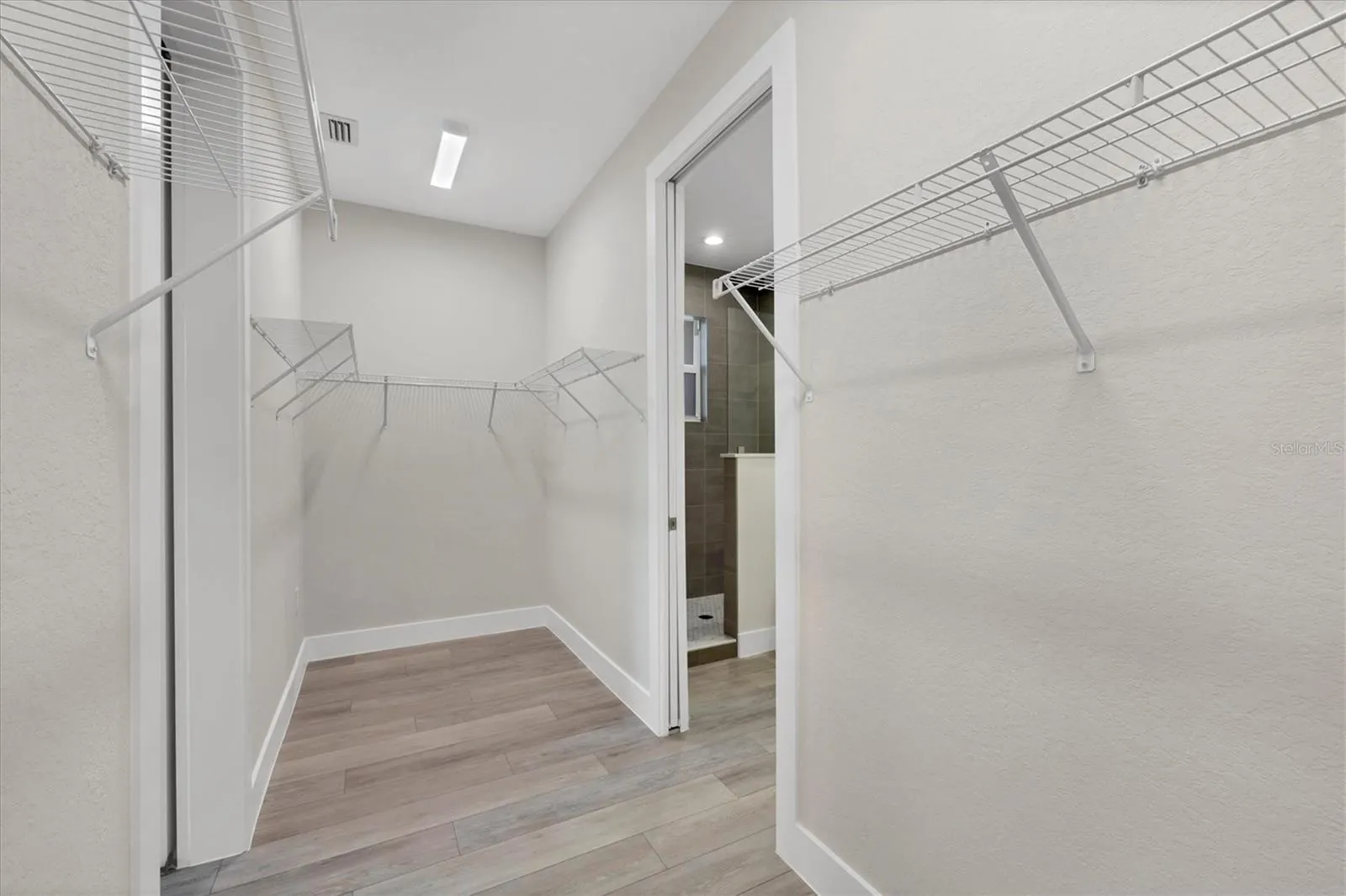2258 MARGARET LN