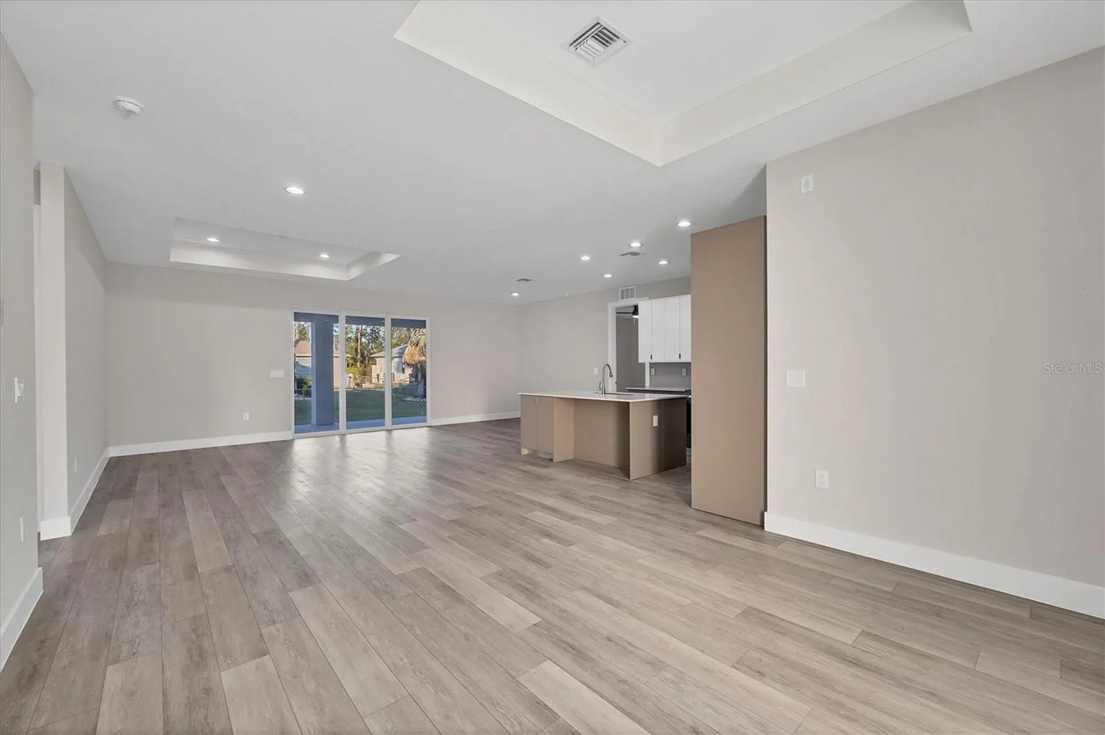 2258 MARGARET LN