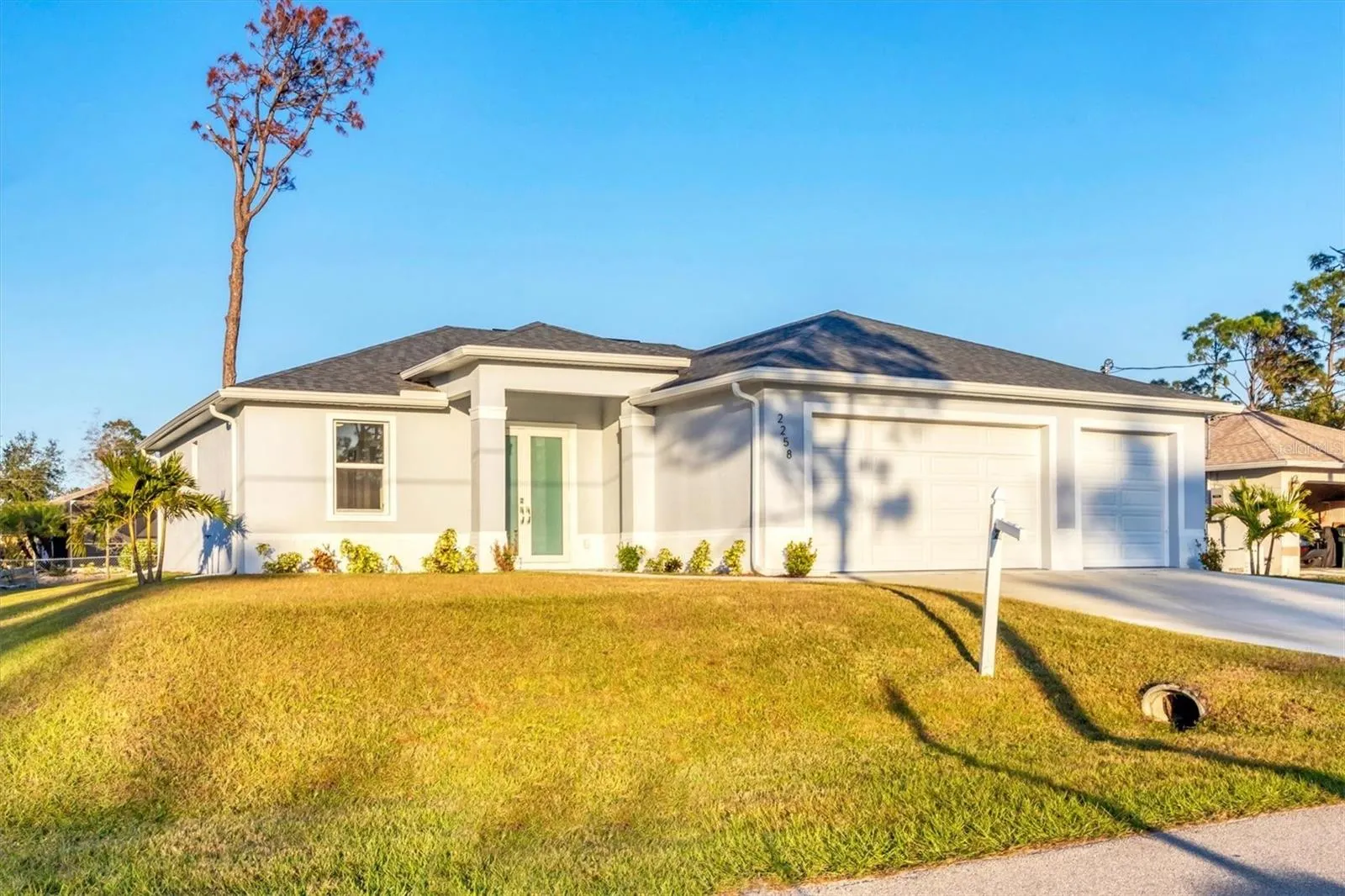 2258 MARGARET LN