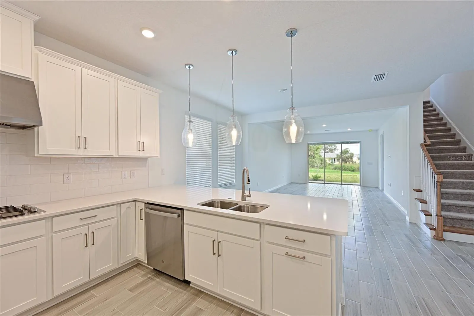 15033 SHADY PALMS LN