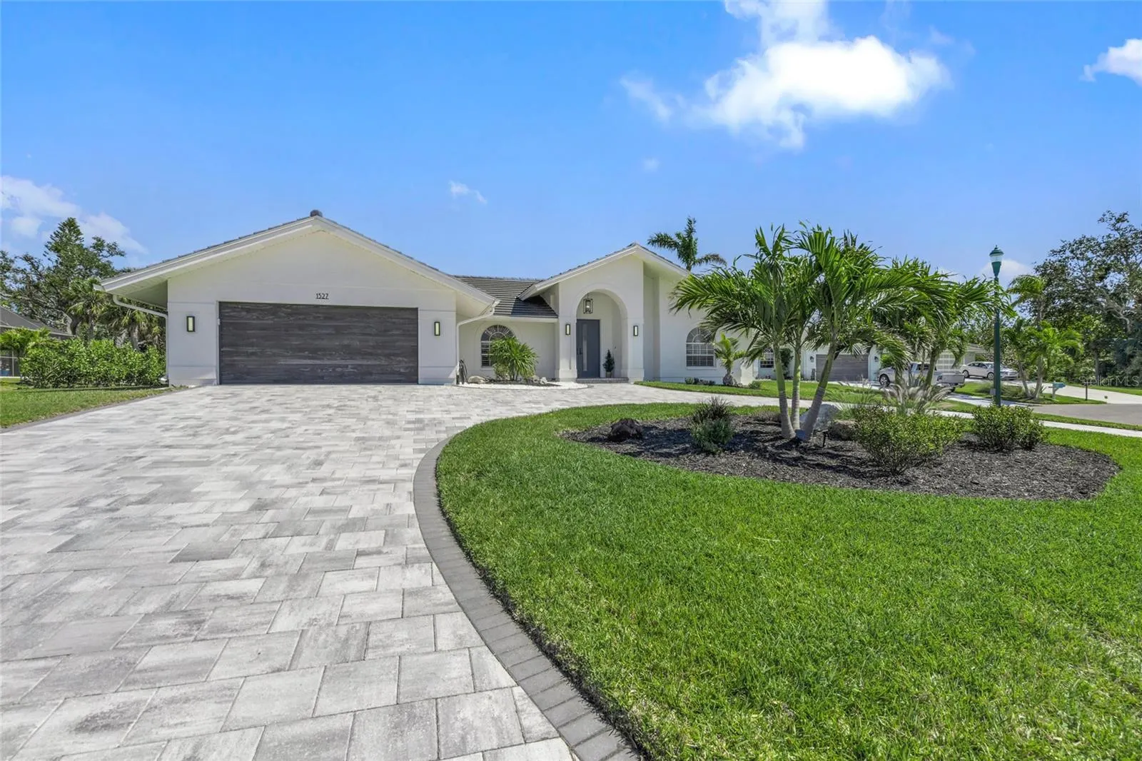 1527 BUOY LN
