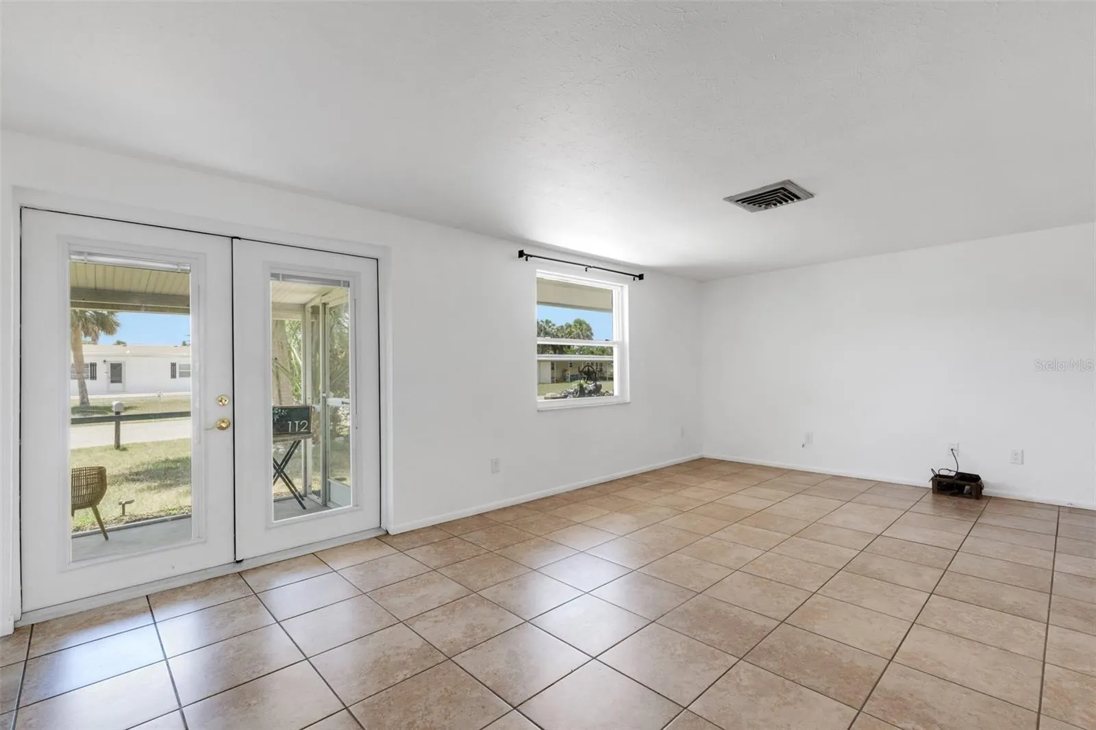 112 E MARLAND CT