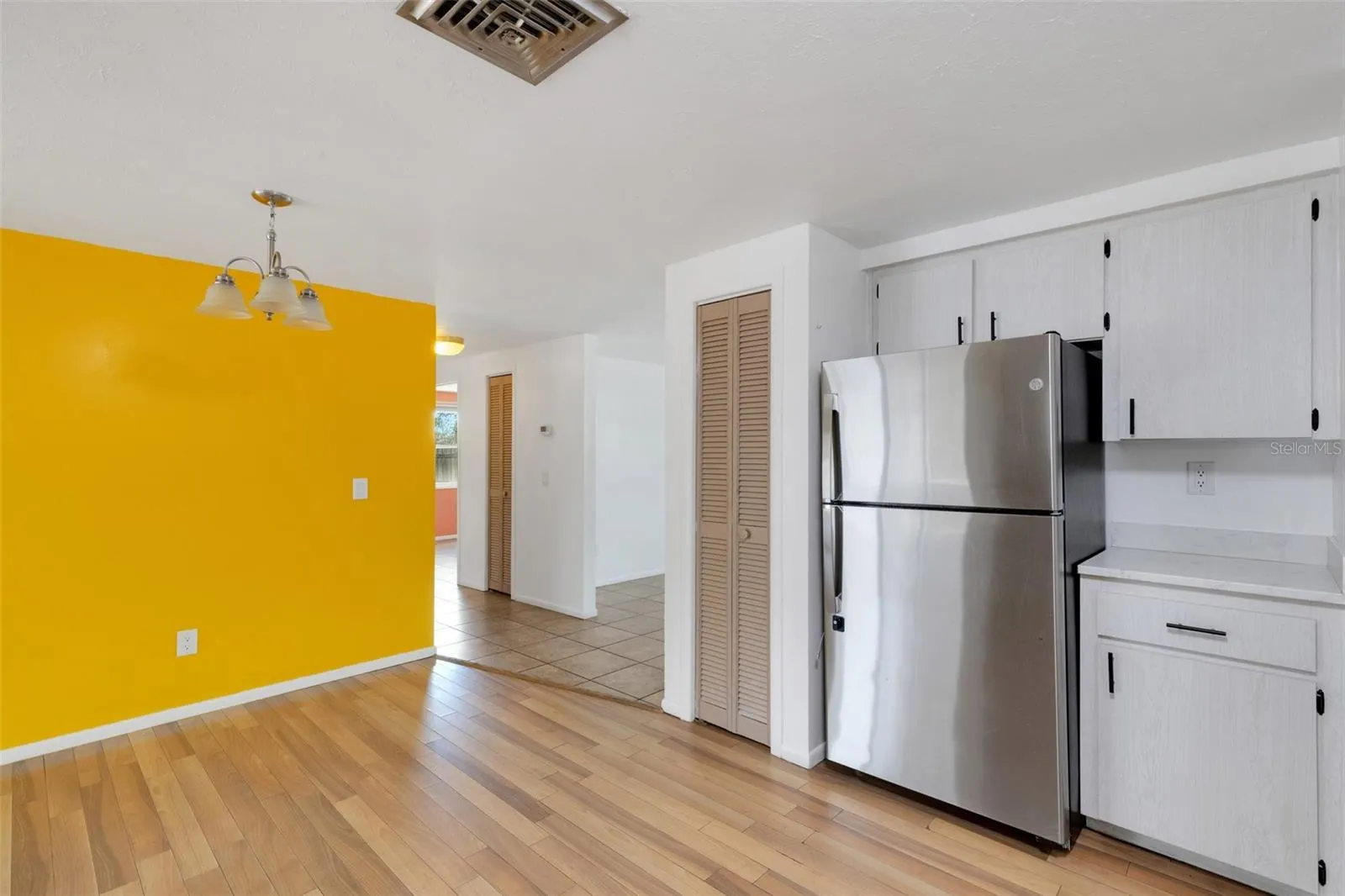 112 E MARLAND CT