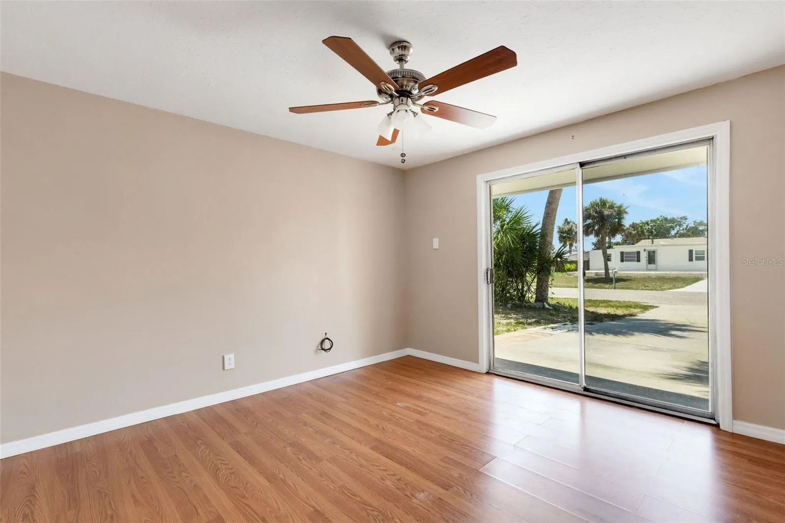 112 E MARLAND CT