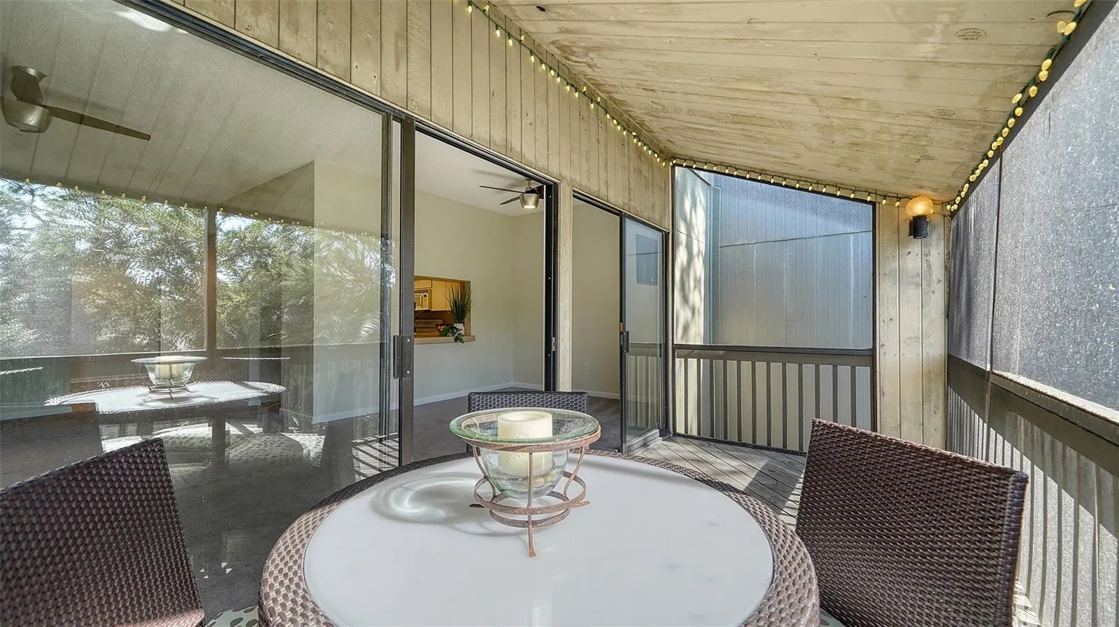 137 WOODLAND PL