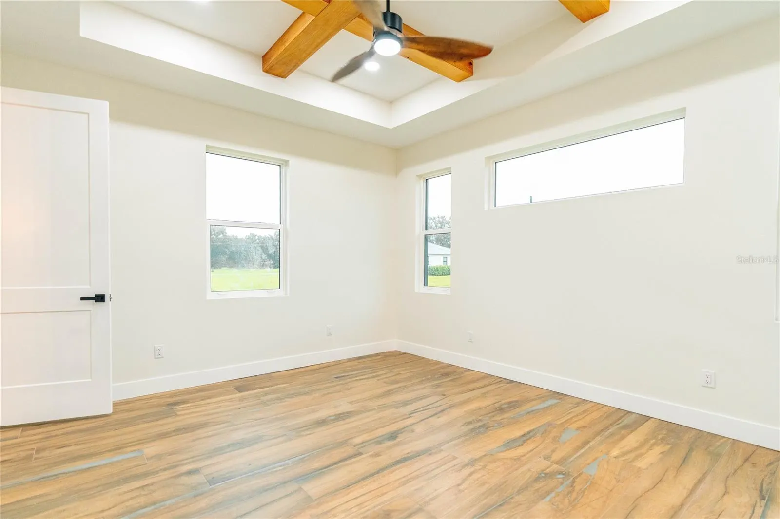1613 SE SWINGLE TER