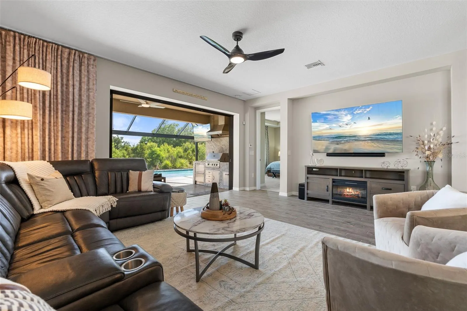 15316 SHADY PALMS LN