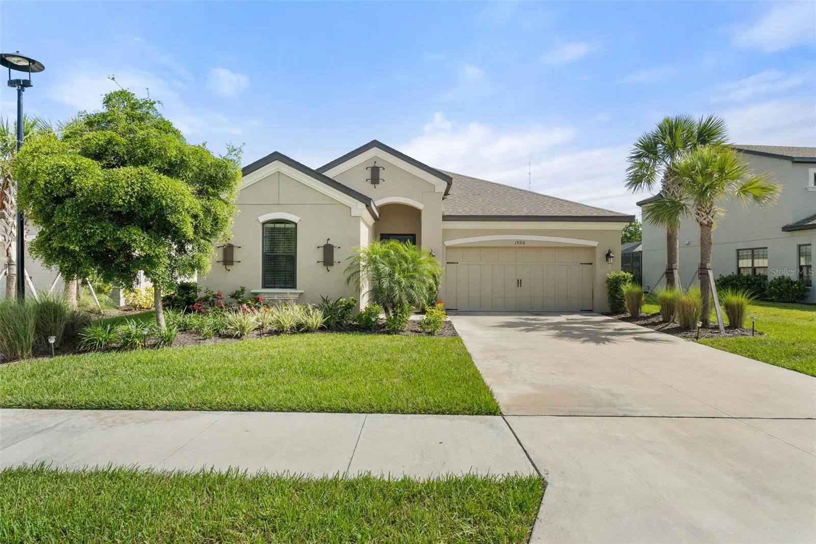 15316 SHADY PALMS LN