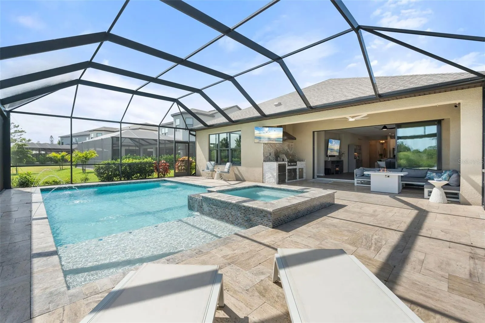 15316 SHADY PALMS LN