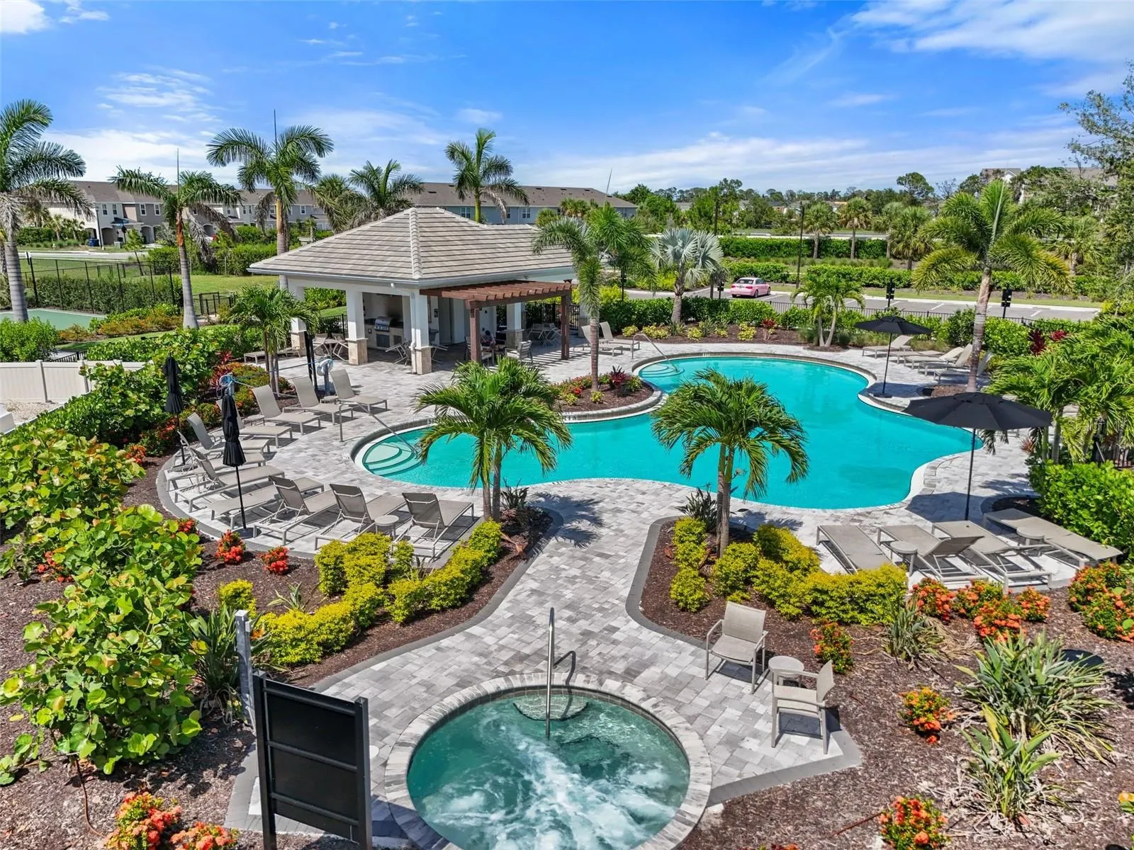15316 SHADY PALMS LN