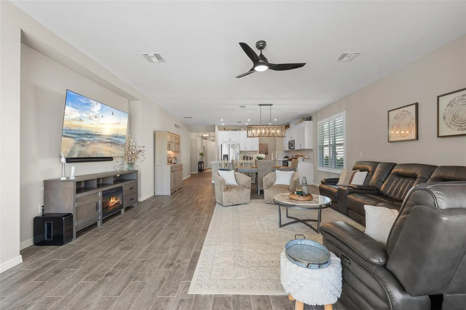 15316 SHADY PALMS LN